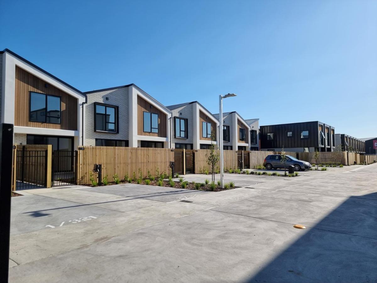 Addington Townhouse With Carpark 8Mins Walk To Hagley Park South Villa Christchurch Exterior photo