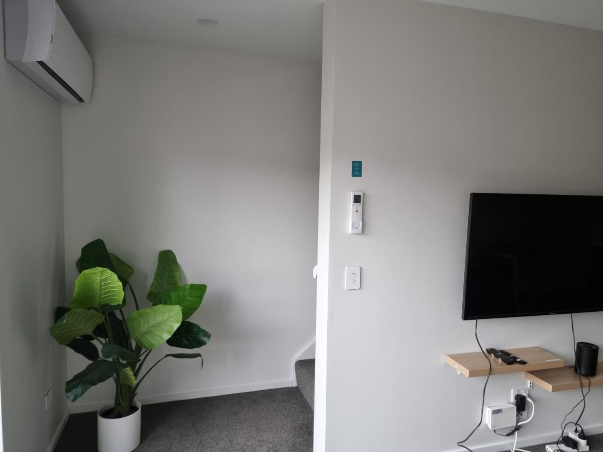 Addington Townhouse With Carpark 8Mins Walk To Hagley Park South Villa Christchurch Exterior photo