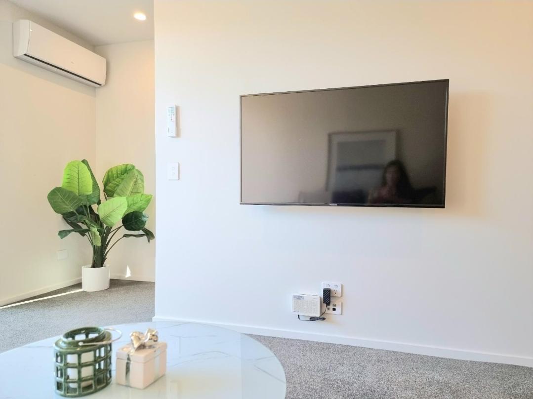 Addington Townhouse With Carpark 8Mins Walk To Hagley Park South Villa Christchurch Room photo